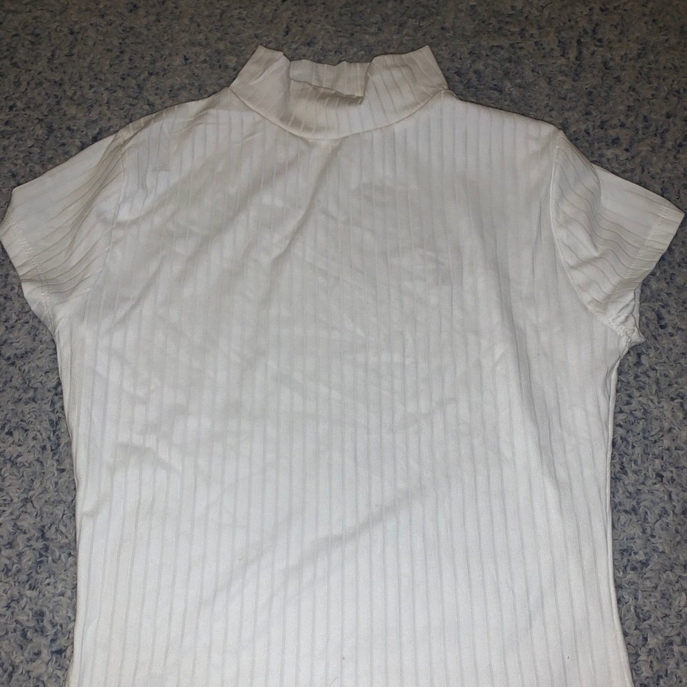High neck tee